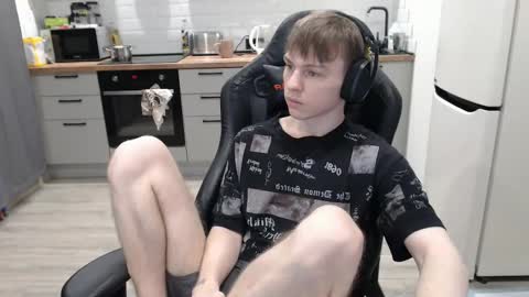 Alex online show from 03/06/25, 05:14