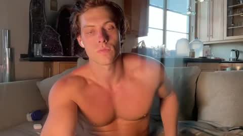 Snapshot of alex_islive chatting on 07/08/26, 11:53 Alex Stone online show from 07/08/26, 11:53