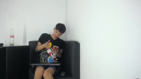 Snapshot of alex_it0 chatting on 05/12/26, 11:46 alex_it0 online show from 05/12/26, 11:46