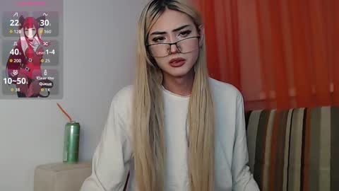 Snapshot of alex_lsf chatting on 10/02/25, 07:43 CorneliaLia inst online show from 10/02/25, 07:43