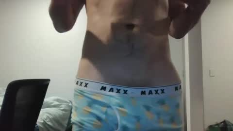 Snapshot of alex_malaka2005 chatting on 12/05/24, 11:49 Alex online show from 12/05/24, 11:49