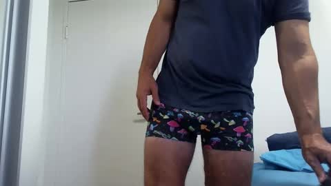 Snapshot of alex_malaka2005 chatting on 02/17/26, 11:00 Alex online show from 02/17/26, 11:00