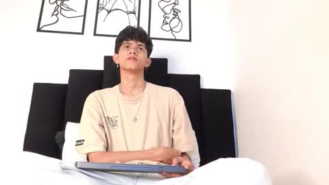 alex_mark_ online show from 02/04/26, 01:39