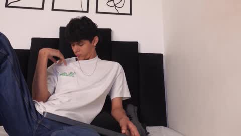 alex_mark_ online show from 02/27/26, 01:44