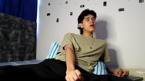 Snapshot of alex_mark_ chatting on 04/24/26, 05:04 alex_mark_ online show from 04/24/26, 05:04