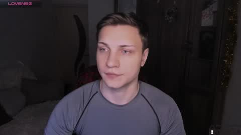 alex_milson online show from 12/20/25, 01:56