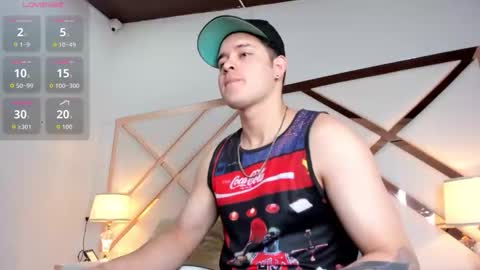 Snapshot of alex_pierce_ chatting on 02/23/26, 07:33 Alex online show from 02/23/26, 07:33