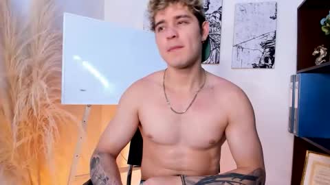 Alex  online show from 04/25/26, 07:44