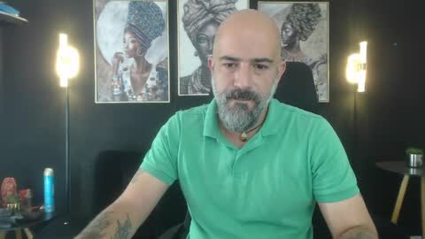 Snapshot of alex_saints_ce chatting on 04/30/26, 03:29 Alex Saints online show from 04/30/26, 03:29