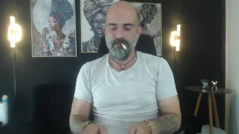 Snapshot of alex_saints_ce chatting on 05/05/26, 01:19 Alex Saints online show from 05/05/26, 01:19