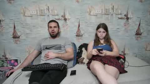 Snapshot of alex_sarah_sex chatting on 10/12/25, 09:47 Alex and Sarah online show from 10/12/25, 09:47