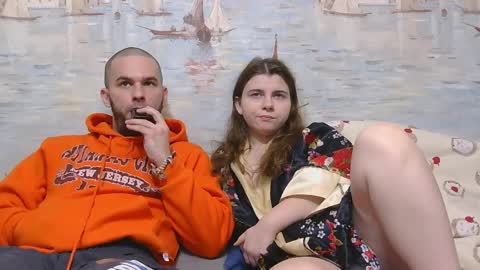 Alex and Sarah online show from 04/06/26, 02:18