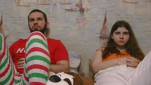 Snapshot of alex_sarah_sex chatting on 05/07/26, 08:14 Alex and Sarah online show from 05/07/26, 08:14