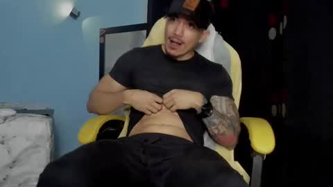 alex_sthorm online show from 10/28/25, 04:49