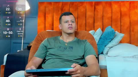 Snapshot of alex_tower chatting on 12/21/24, 10:08 Alex Towers online show from 12/21/24, 10:08