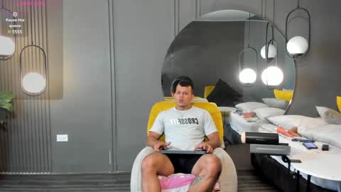 Snapshot of alex_tower chatting on 01/09/25, 07:29 Alex Towers online show from 01/09/25, 07:29