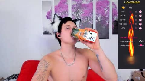 Alex WandHot online show from 11/01/25, 08:49