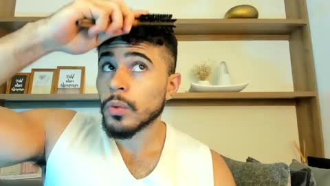 alex_wolf05 online show from 03/19/26, 06:45