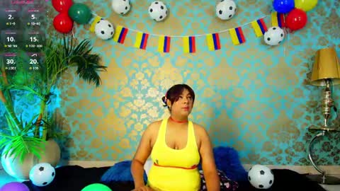 Snapshot of alexa_cruz__ chatting on 06/27/26, 11:59 Alexa online show from 06/27/26, 11:59
