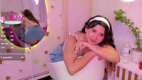 Snapshot of alexa_cutte_ chatting on 04/29/26, 03:49 A L E X A online show from 04/29/26, 03:49