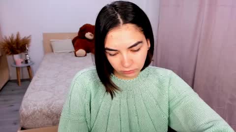 Snapshot of alexa_dolly chatting on 12/13/24, 05:49 Alexa online show from 12/13/24, 05:49