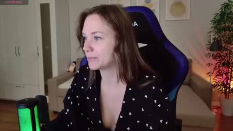 Little Duck homie online show from 06/25/26, 04:22