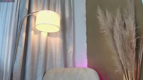 alexa_foxx27 online show from 03/06/25, 12:00