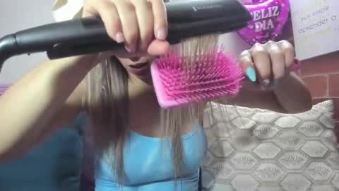 alexa latina online show from 10/30/25, 04:30