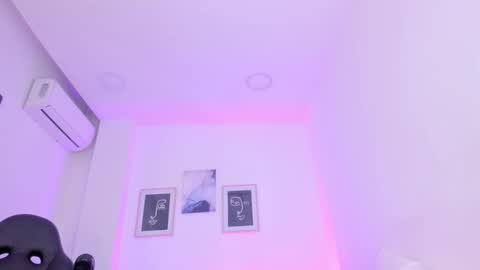 Alexa Millers online show from 03/03/25, 10:38