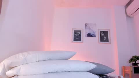 Alexa Millers online show from 09/25/25, 04:27