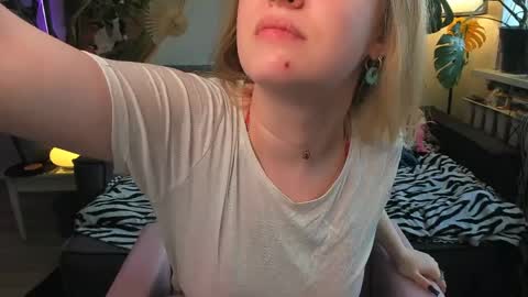 alexa_pirs online show from 04/12/26, 02:00