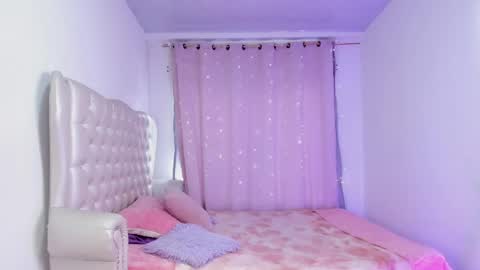   online show from 09/30/25, 03:28