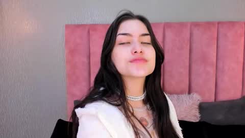 Alexa Thaylor online show from 11/27/25, 03:03