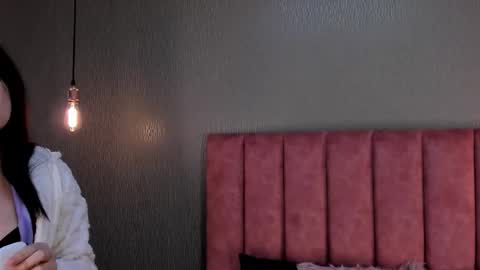 Alexa Thaylor online show from 12/01/25, 01:49