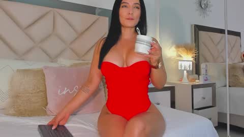 alexa_tobar online show from 02/09/25, 12:17