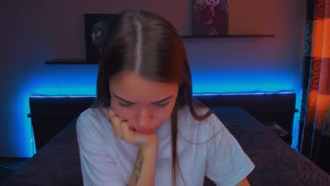 angel online show from 03/11/25, 03:16