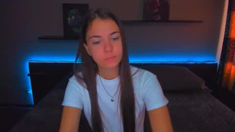 angel online show from 09/09/25, 12:21