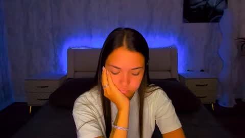 Snapshot of alexabarkley chatting on 07/08/26, 12:15 angel online show from 07/08/26, 12:15