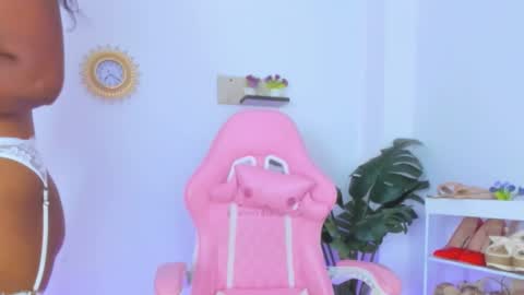 Alexa Jhonson online show from 11/16/25, 11:16