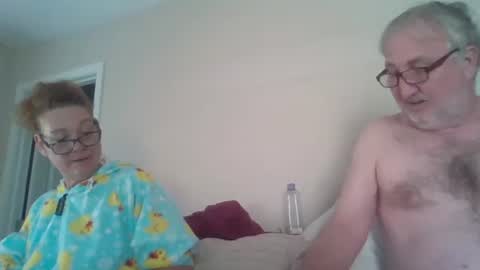 Alex online show from 12/31/24, 04:04