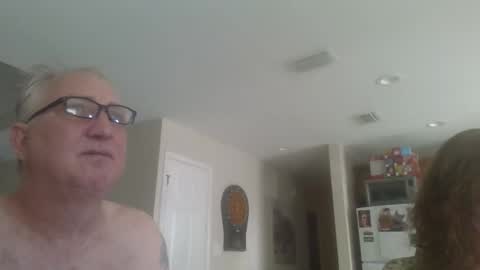 Snapshot of alexalabama chatting on 05/13/26, 01:30 Alex online show from 05/13/26, 01:30