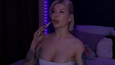 Alexa Mason online show from 04/22/26, 02:14