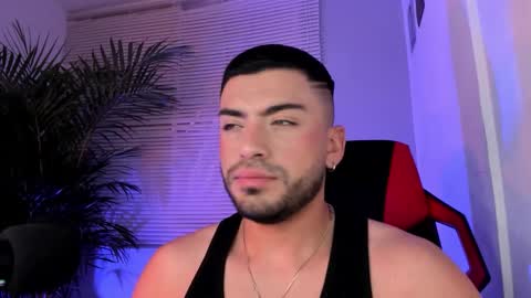 Alexander Diaz online show from 09/30/25, 10:42