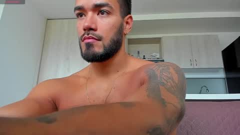 Onlyfansalexmartinezwb  Instagram alexwbmartinez  Twitter martinezcb937 online show from 04/28/26, 04:45