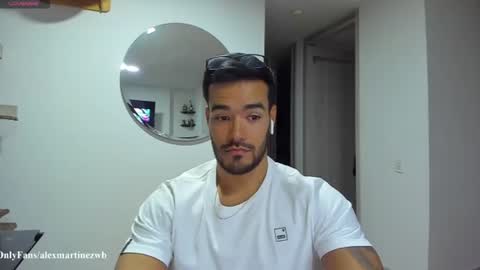 Onlyfansalexmartinezwb  Instagram alexwbmartinez  Twitter martinezcb937 online show from 07/19/26, 12:36