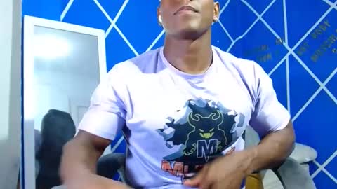 Snapshot of alexander_megan chatting on 12/22/24, 02:28 alexander online show from 12/22/24, 02:28