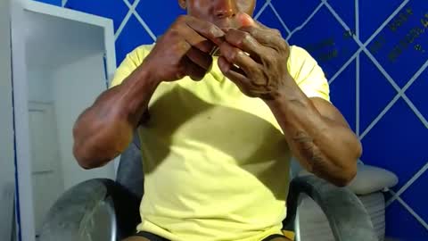 Snapshot of alexander_megan chatting on 02/28/25, 03:48 alexander online show from 02/28/25, 03:48