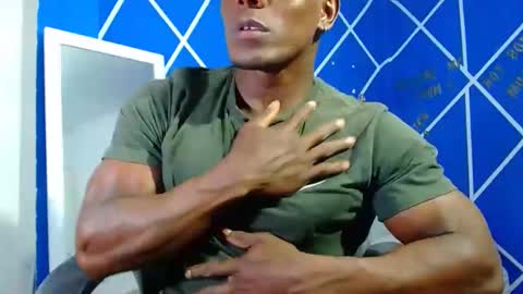 Snapshot of alexander_megan chatting on 03/04/25, 03:22 alexander online show from 03/04/25, 03:22