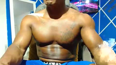 Snapshot of alexander_megan chatting on 10/28/25, 02:26 alexander online show from 10/28/25, 02:26