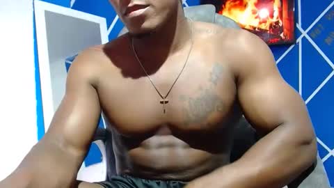 Snapshot of alexander_megan chatting on 11/30/25, 12:42 alexander online show from 11/30/25, 12:42